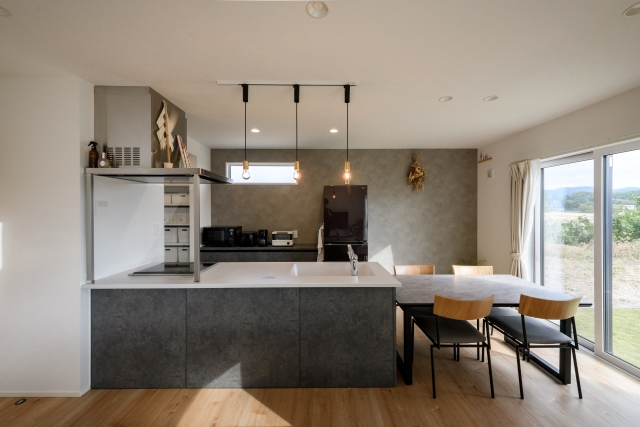 明るく開放的。収納もたっぷり。理想の２階建て。